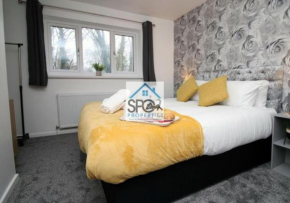 Cosy 2BR Home-Free Parking & WiFi-Near City Centre
